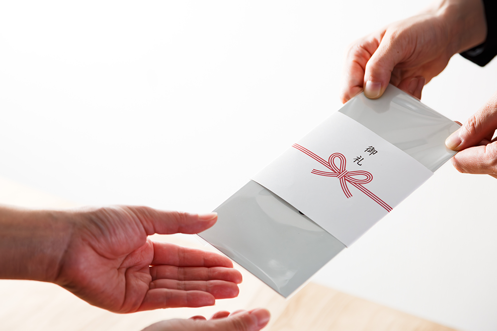 お祝いやお返しなどのご進物に